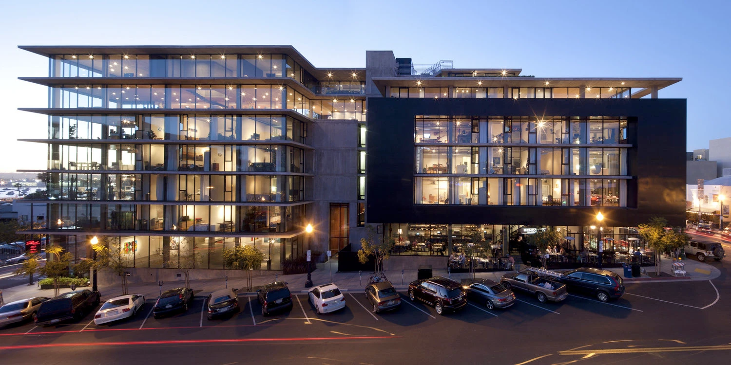 The Q Mixed-Use Glazing Project